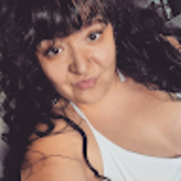 Meet your Posher, Chelsey - Picture 1 of 1